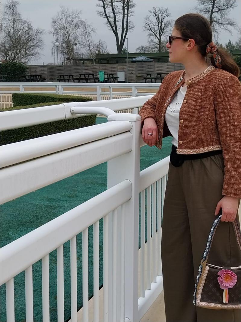 Veste de tailleur en laine brun rose avec pantalon assorti creation upcyclee fifi au jardin i8